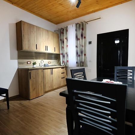 Olive Oasis Studio Berat Esterno foto