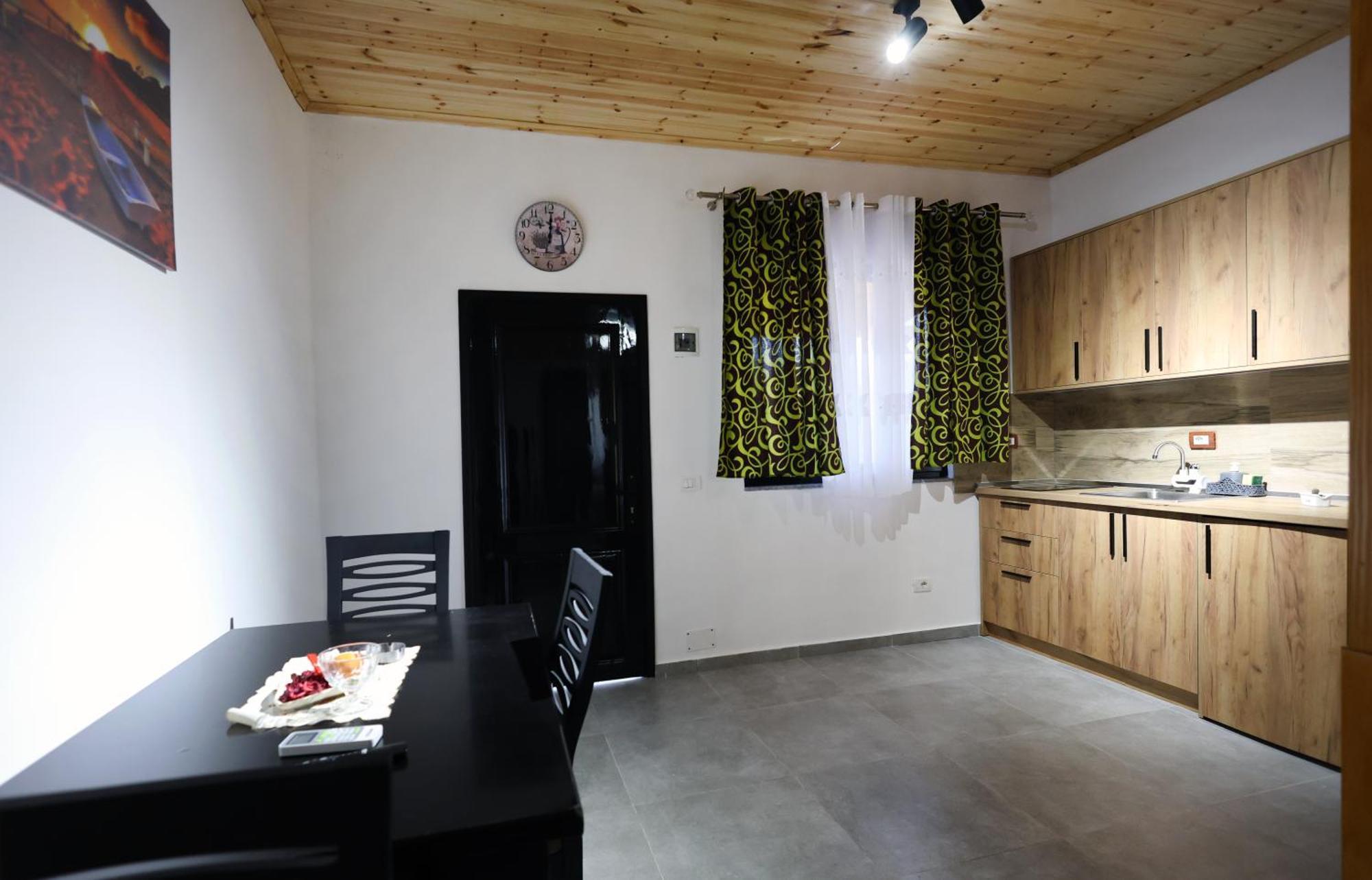 Olive Oasis Studio Berat Esterno foto